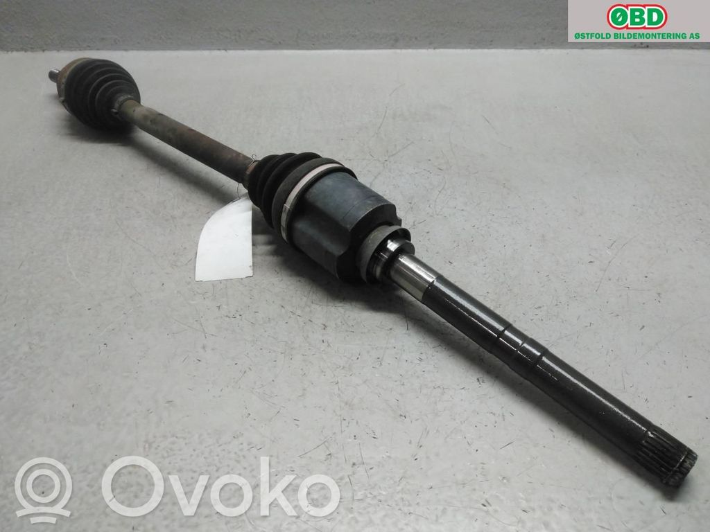 Etuvetoakseli   3815A498,3815A498