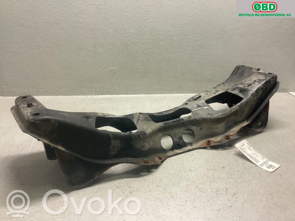 Subaru Forester SJ Priekinis traversas 