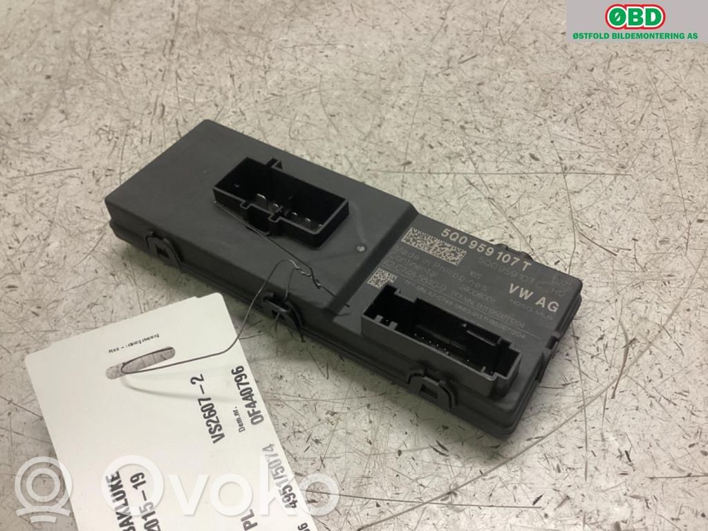 Volkswagen PASSAT B8 Tailgate/trunk control unit/module 