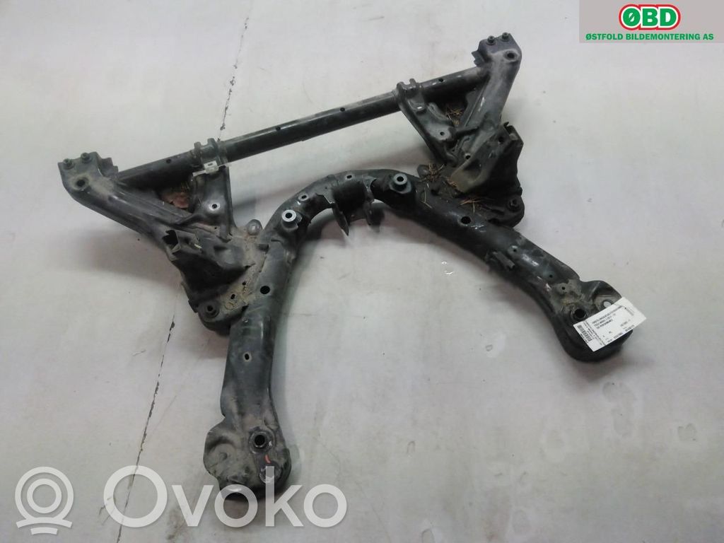 Priekinis traversas   104453100B,104453100B