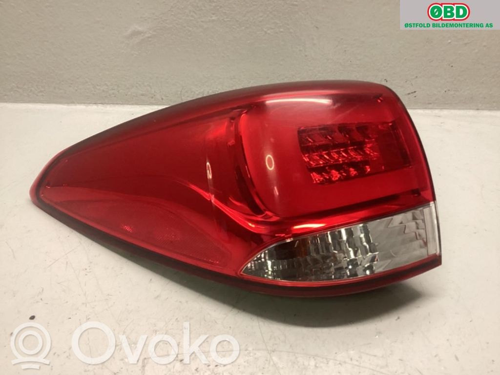 KIA Carens III Luci posteriori