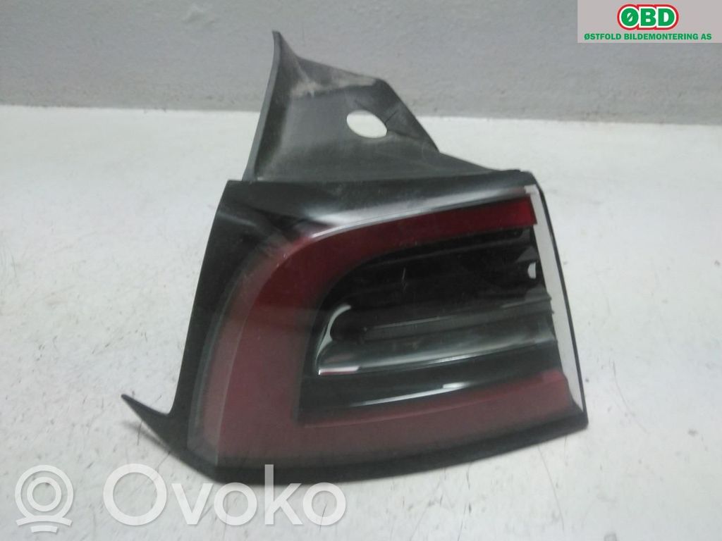 Takavalot   150208699D,150208699D