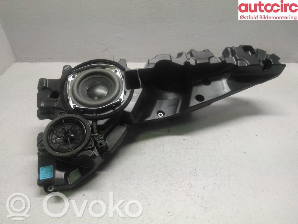 Audi Q7 4L Front door speaker 