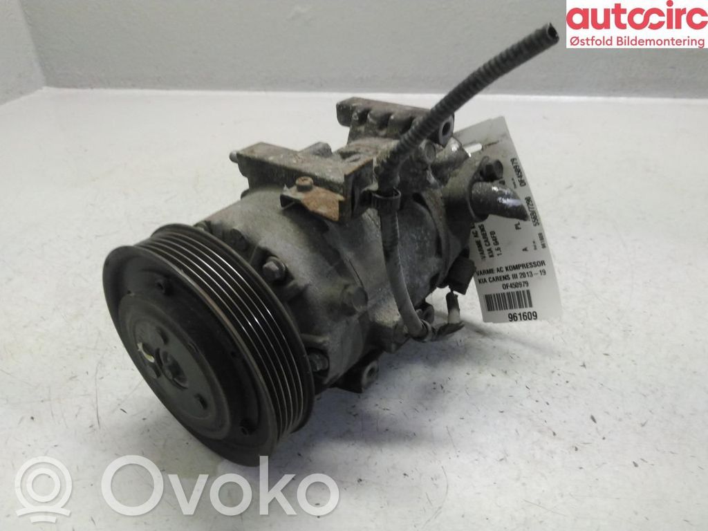 KIA Carens III Kompresor / Sprężarka klimatyzacji A/C 