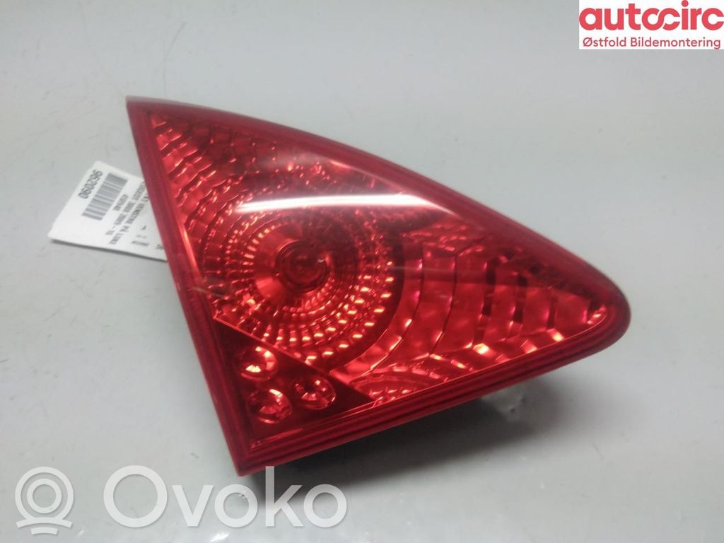 Peugeot 3008 I Luz trasera/de freno 
