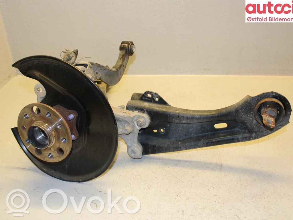 Toyota bZ4X Fuso a snodo con mozzo ruota posteriore