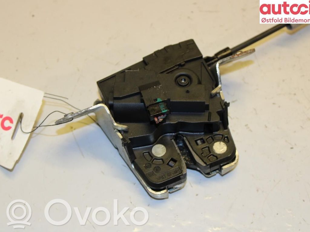 Tesla Model S Tailgate lock latch 