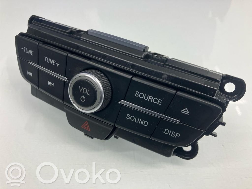 Head unit multimedia control   2024819,F1ET18K811HD,2024819,F1ET18K811HD