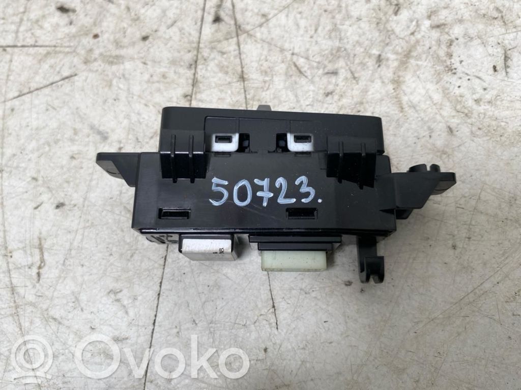 KIA Sorento Seat heating switch 