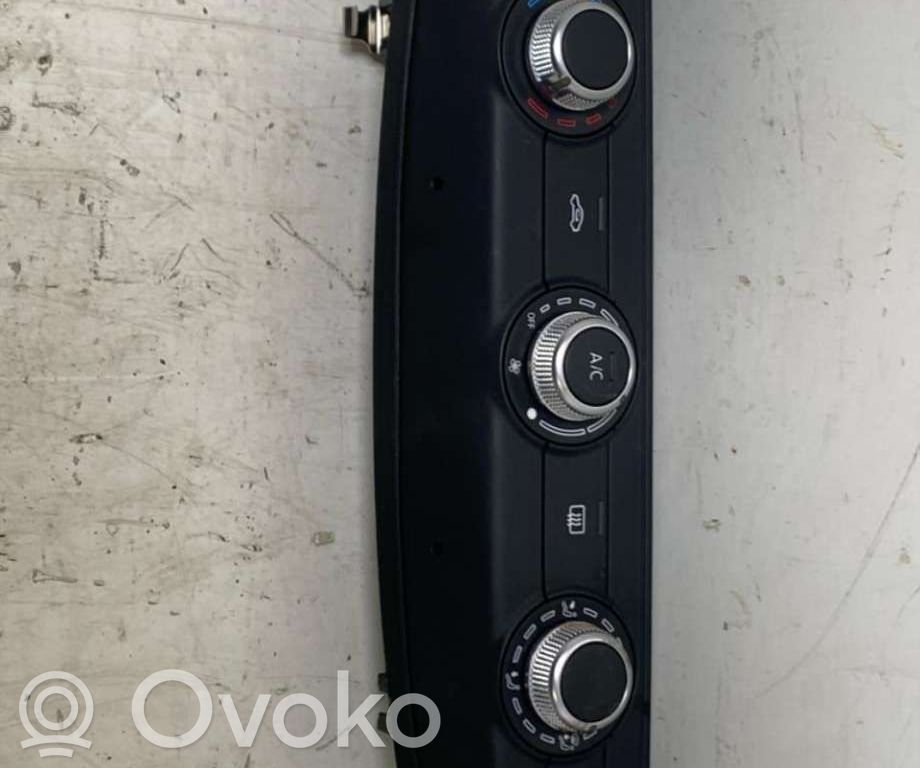 Audi Q2 - Climate control/heater control trim 