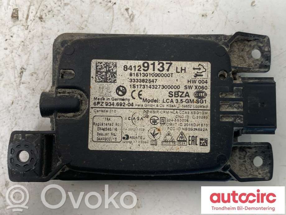 Opel Insignia B Blind spot module 