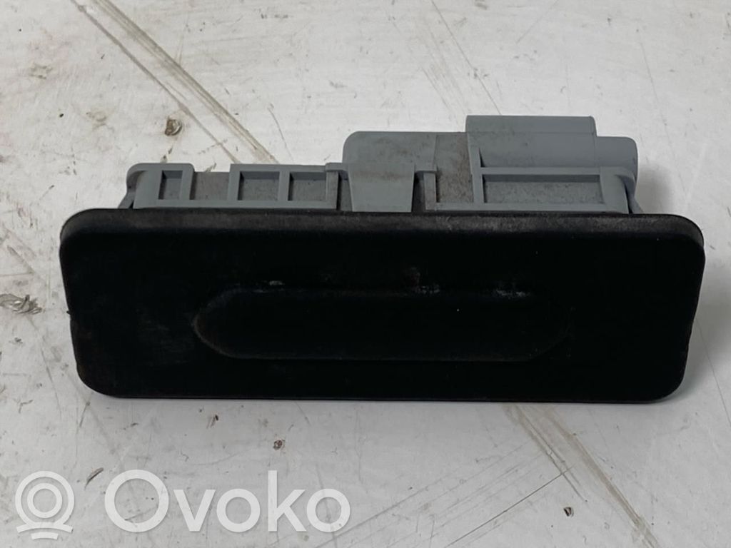 Interruptor para abrir la puerta trasera   906069264R,906069264R