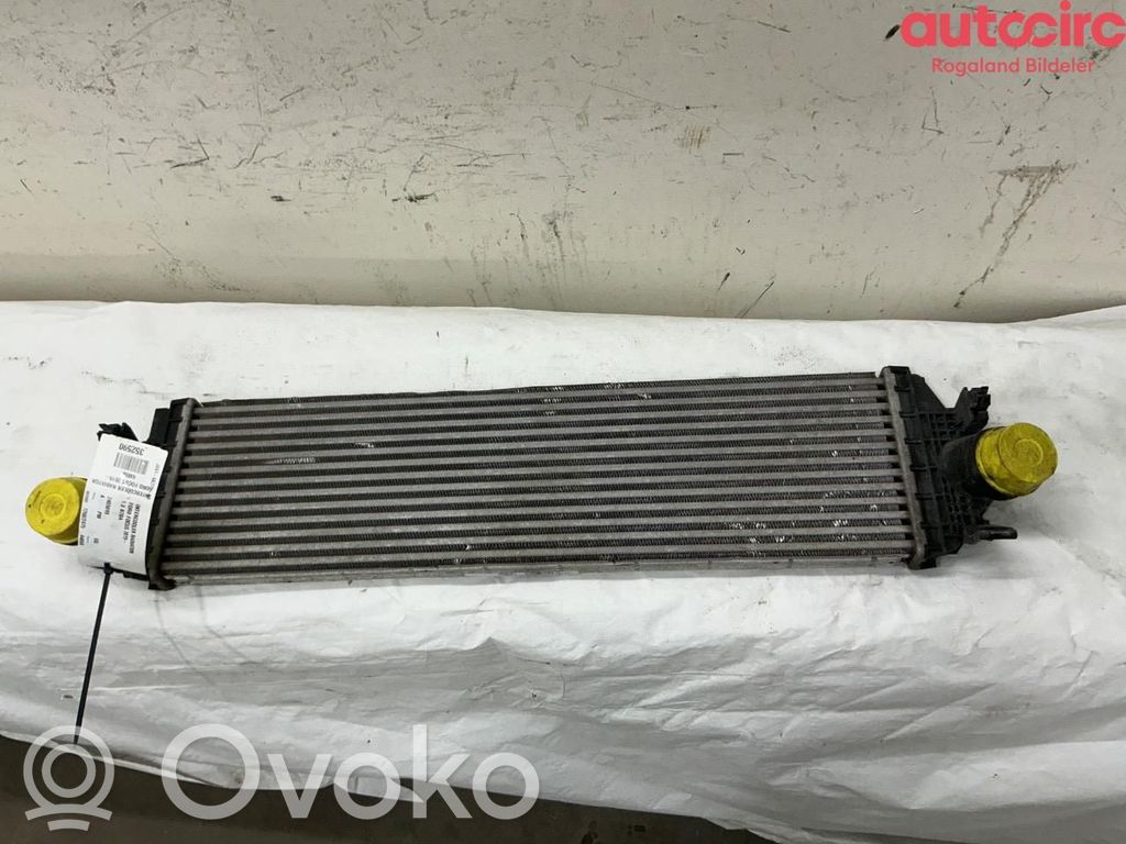 Ford Focus Intercooler radiator 
