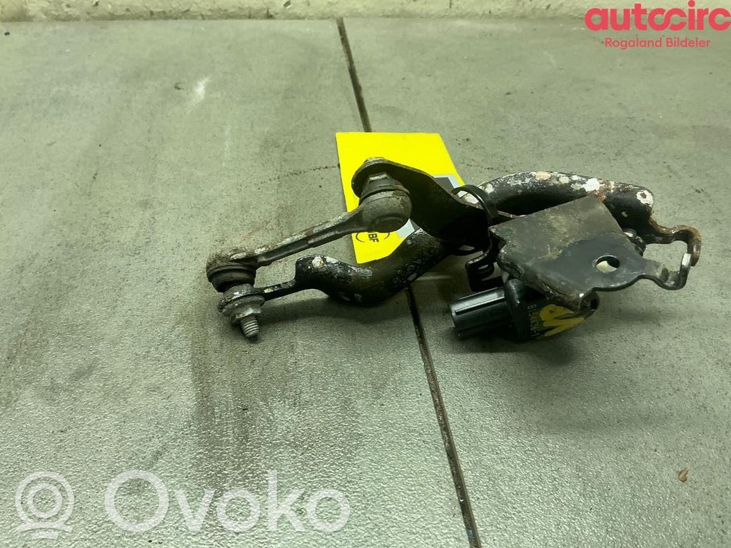 Toyota bZ4X Niveausensor Niveauregulierung vorne 