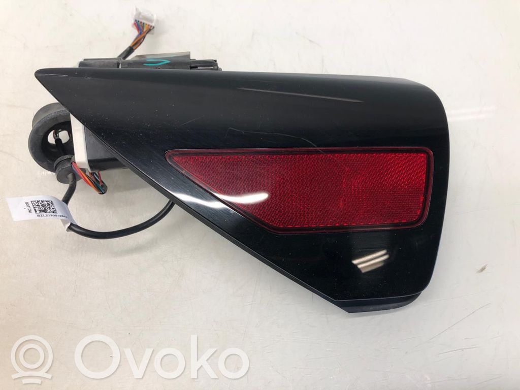 Tesla Model Y Gniazdo ładowania samochodu elektrycznego 
