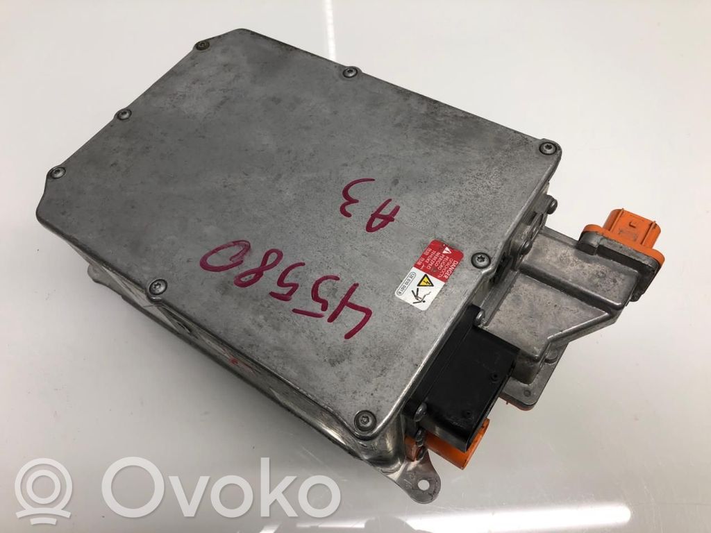 Audi A3 S3 8V Battery charger (optional) 