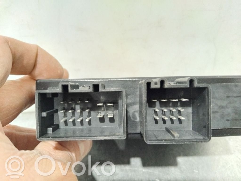 Audi A4 S4 B8 8K Module de contrôle crochet de remorque