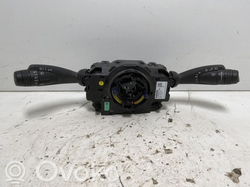 Volvo XC40 Comutator/buton multifuncțional 