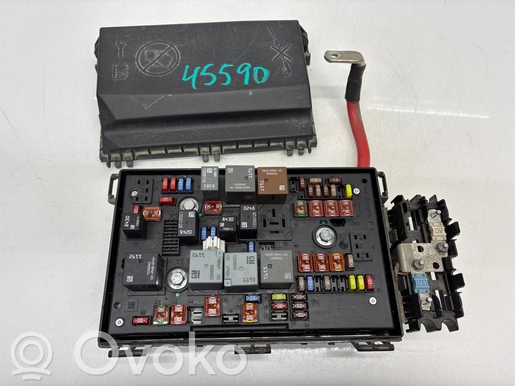 Opel Astra J Fuse box set 