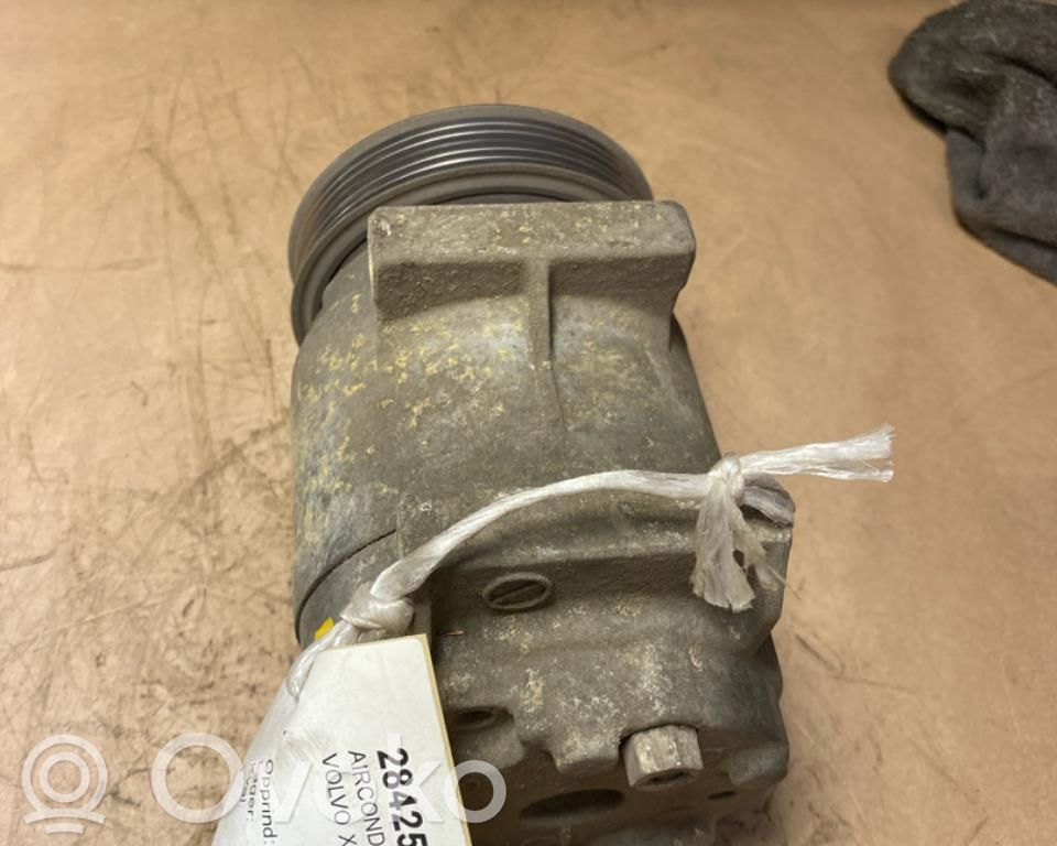 Volvo XC70 Klimakompressor Pumpe 