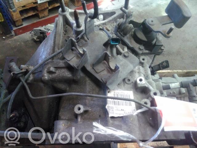 Mitsubishi Grandis Cutie viteze manuală cu 6 trepte 