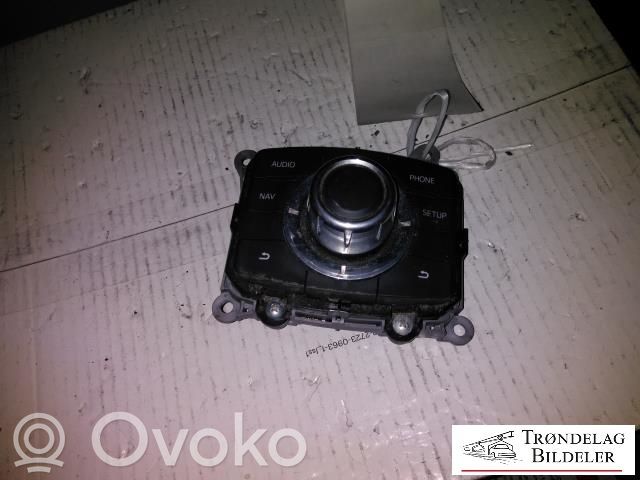 Mazda CX-5 Head unit multimedia control 