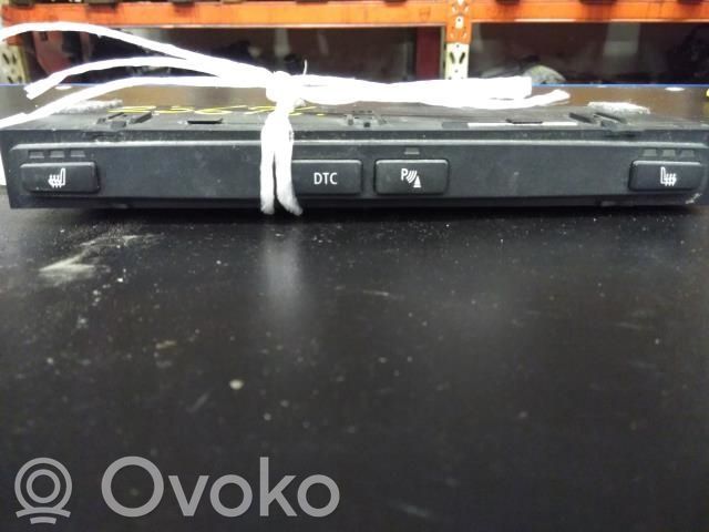 Seat heating switch   6952479,13580362,13580362,6952479