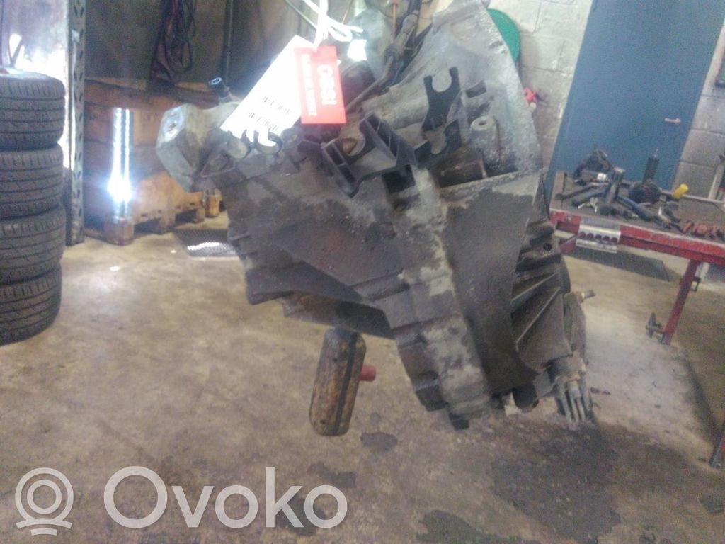 Volvo V70 Manualna 6-biegowa skrzynia biegów 