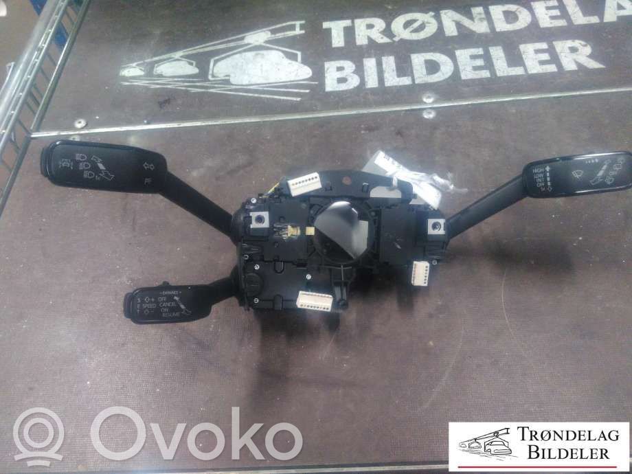 Skoda Octavia Mk3 (5E) Interruptor de control multifunción 
