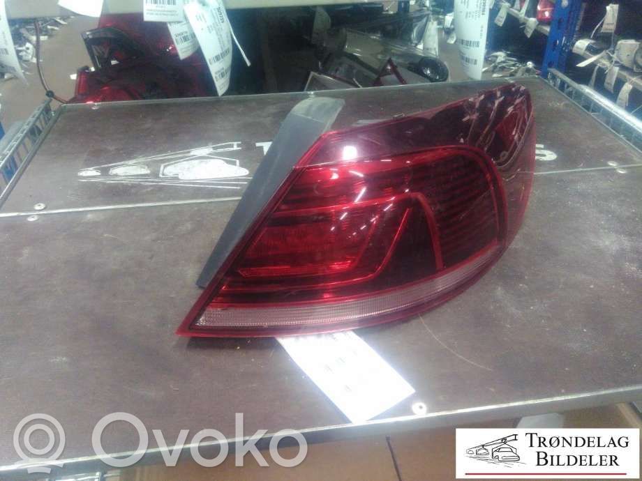 Volkswagen PASSAT CC Lampă spate în caroserie 