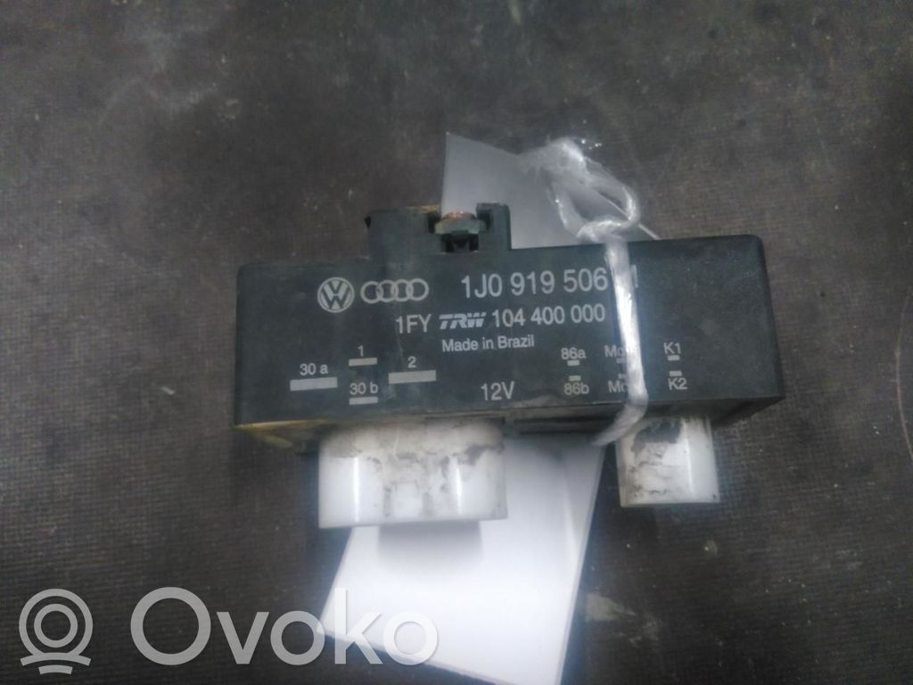 Volkswagen Polo V 6R Releu ventilator lichid răcire