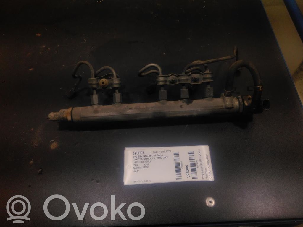 Toyota Corolla E120 E130 Distribuidor de combustible 