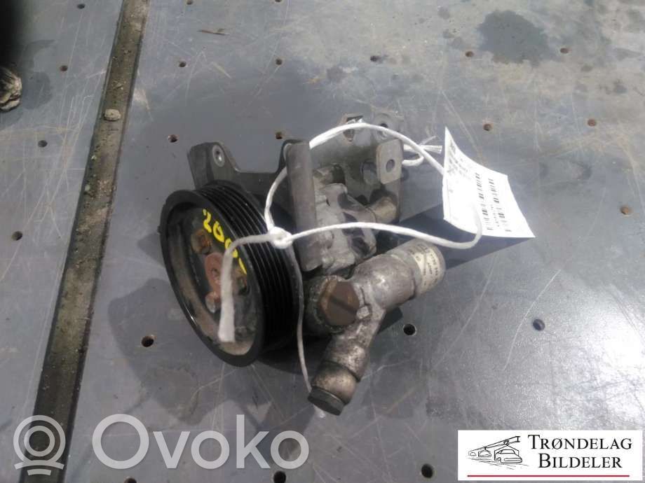 BMW 5 E60 E61 Ohjaustehostimen pumppu 