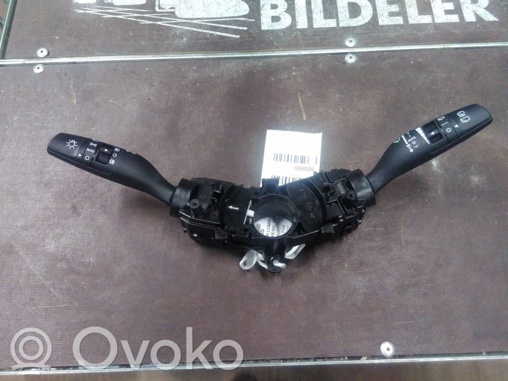 KIA Carens III Interruptor de control multifunción