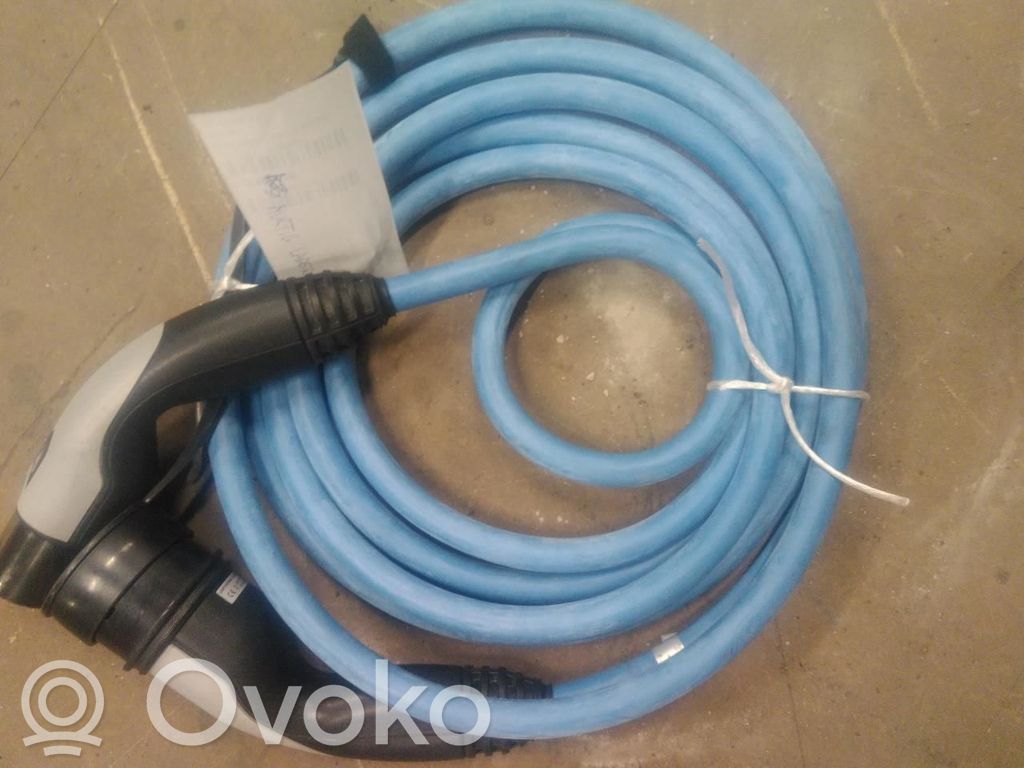 BMW i3 Elektromobilio įkrovimo laidas 