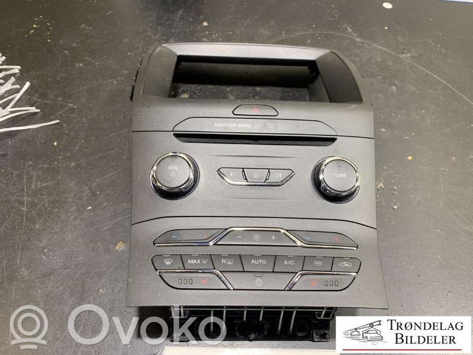 Console centrale, commande chauffage/clim   EM2T18E245AEG03,EM2T18E245AEG03