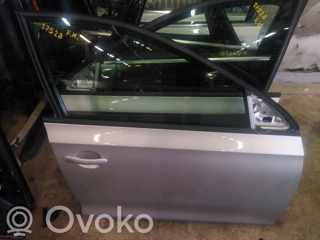 Skoda Rapid (NH) Priekinės durys 