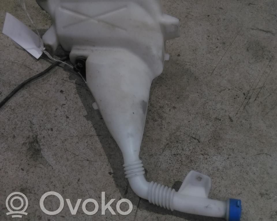 Logu šķidruma tvertne