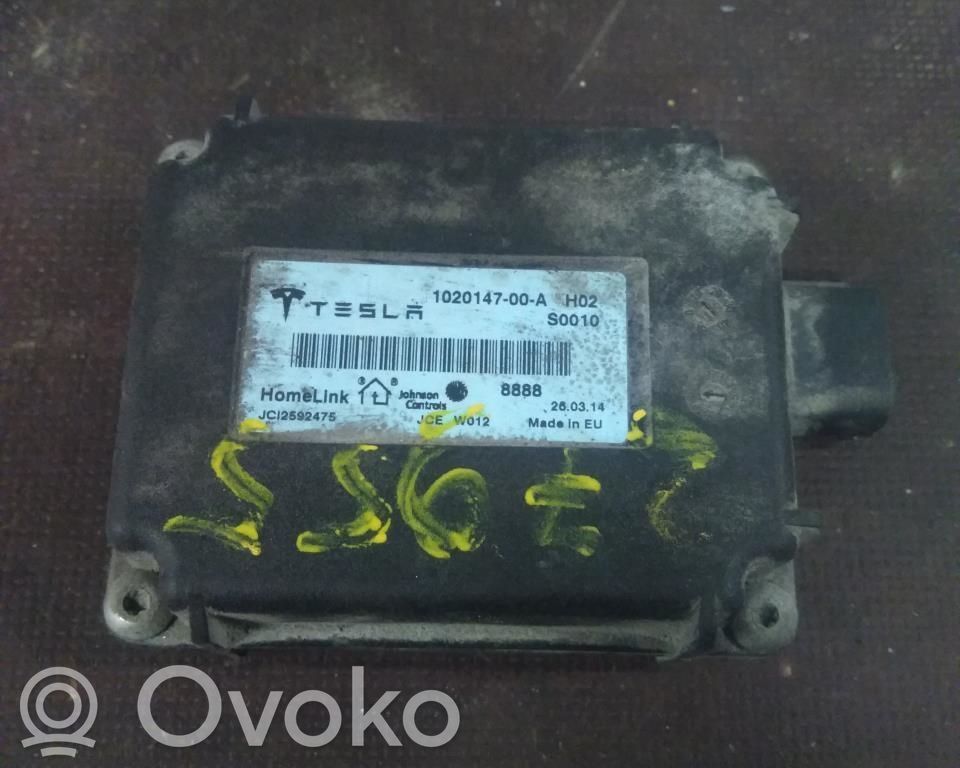 Tesla Model S Distronikas 