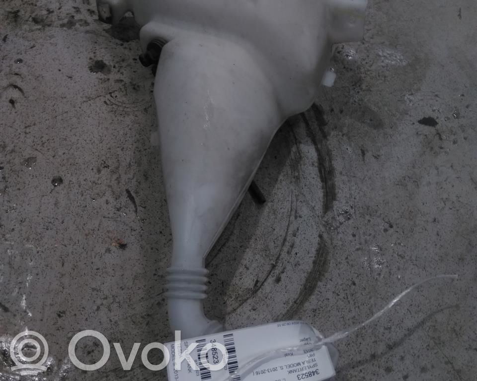 Logu šķidruma tvertne