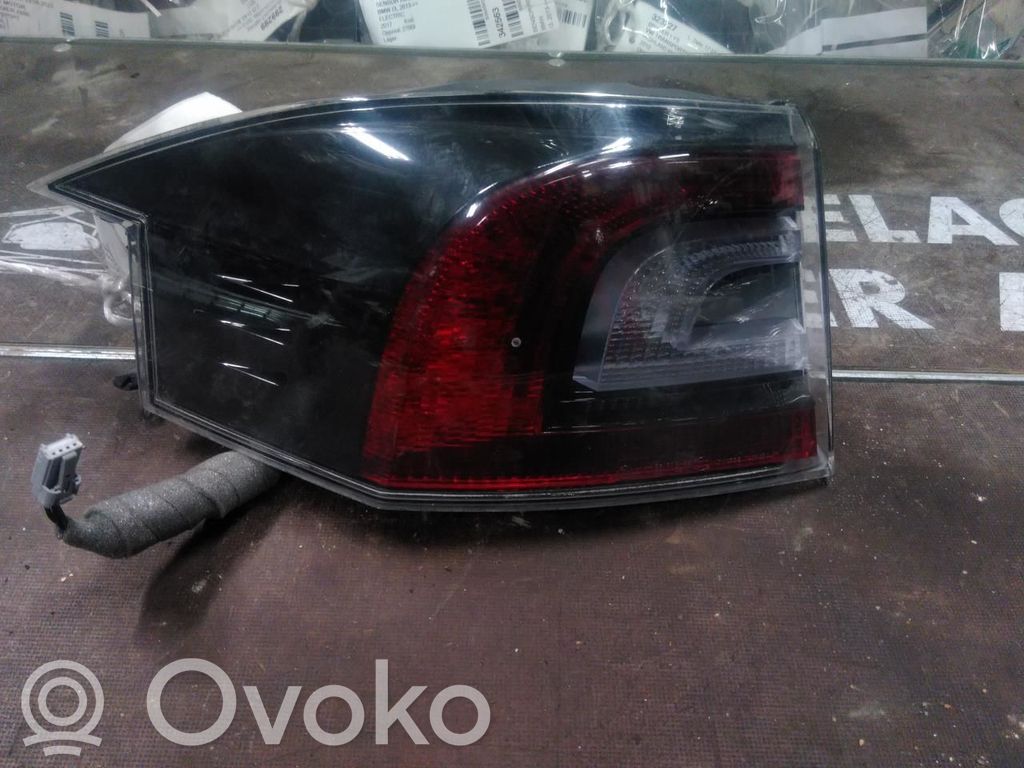 Rear/tail lights