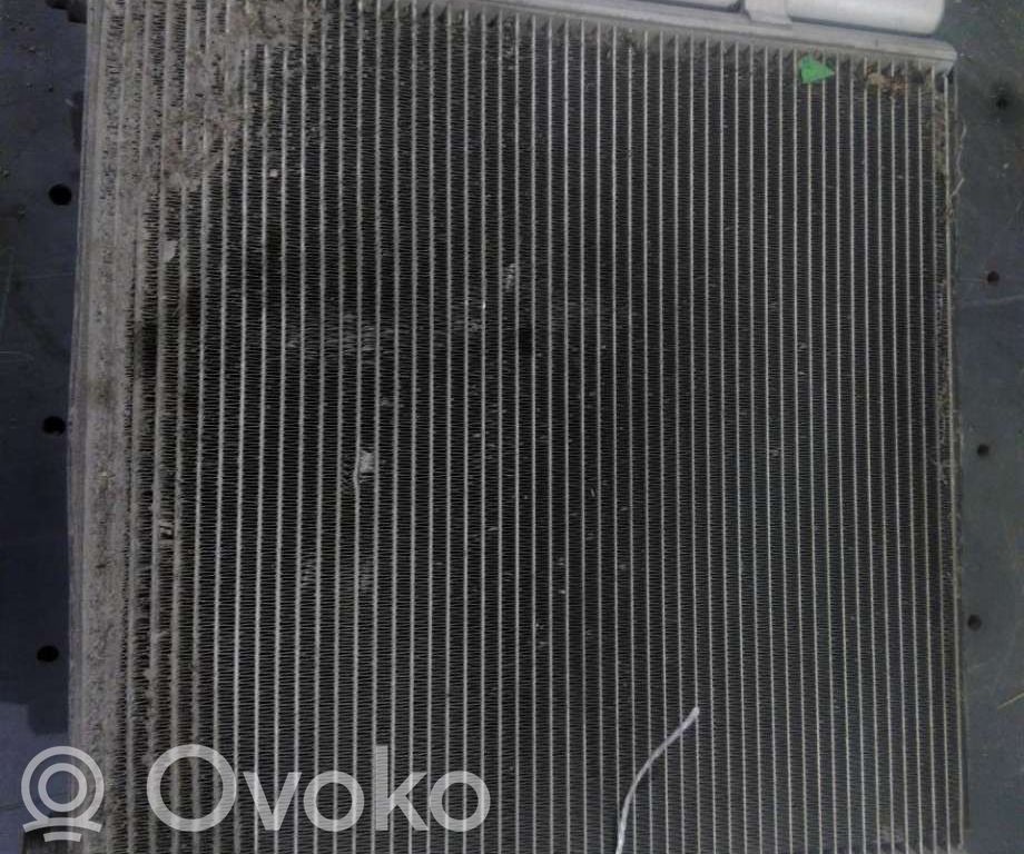 Tesla Model S Dzesēšanas šķidruma radiators 
