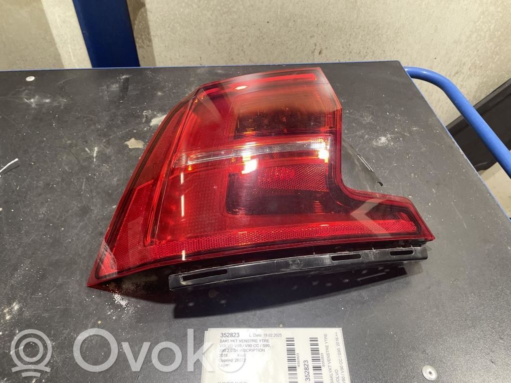 Volvo S90, V90 Luz trasera/de freno 