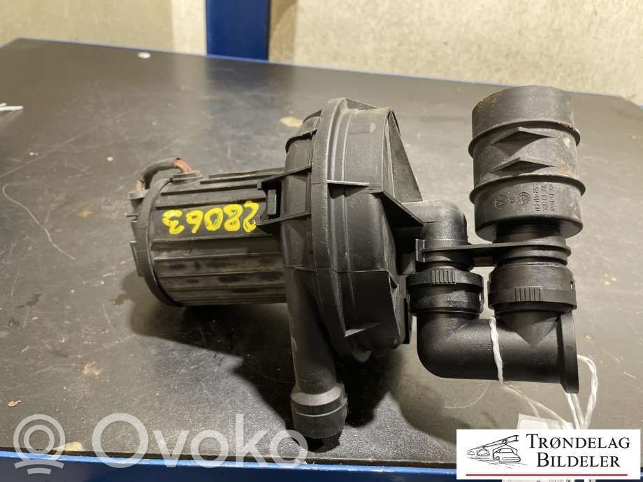 Volkswagen Golf V Ilmastointilaitteen ilmankuivain (A/C) 
