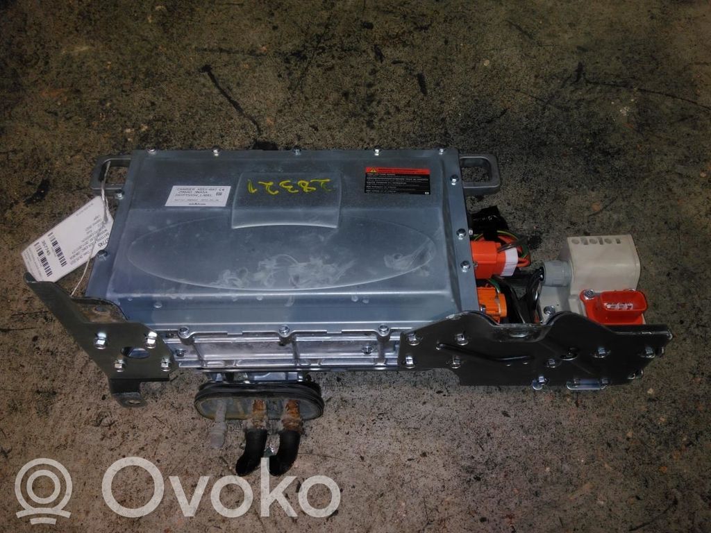 Nissan Leaf I (ZE0) Ładowarka do akumulatora