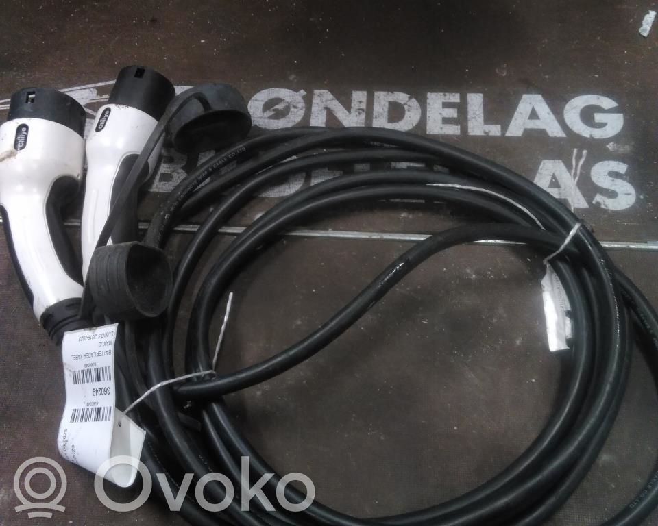 Maxus Euniq 5 Elektromobilio įkrovimo laidas 