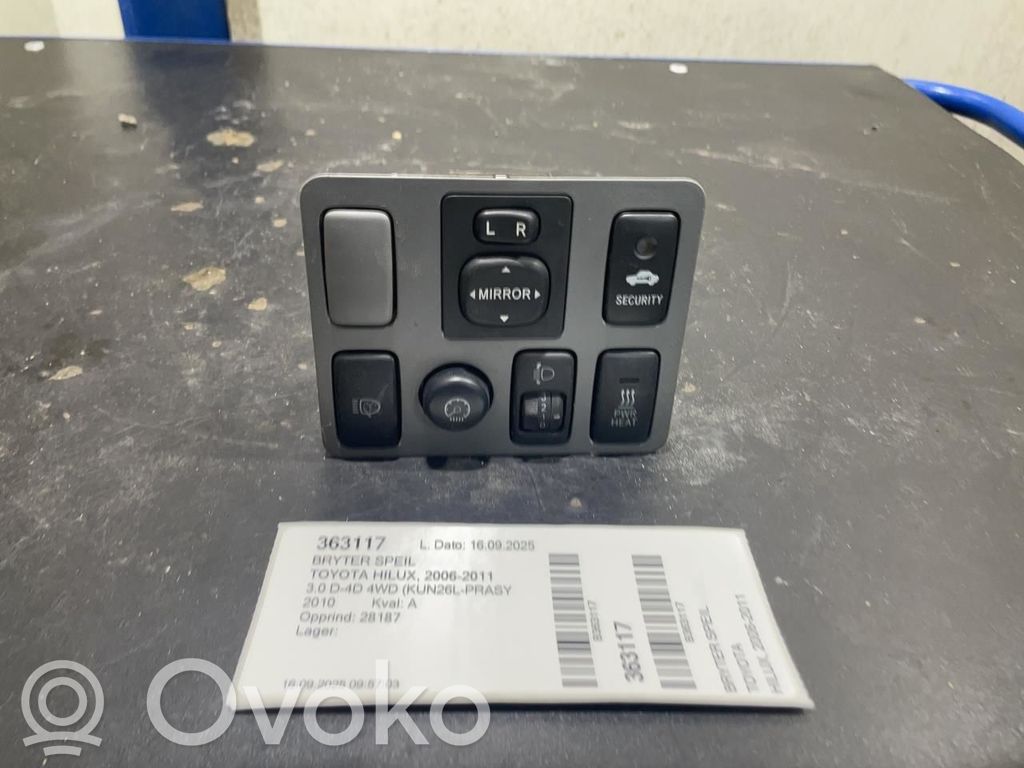 Toyota Hilux (AN10, AN20, AN30) Przycisk regulacji lusterek bocznych 