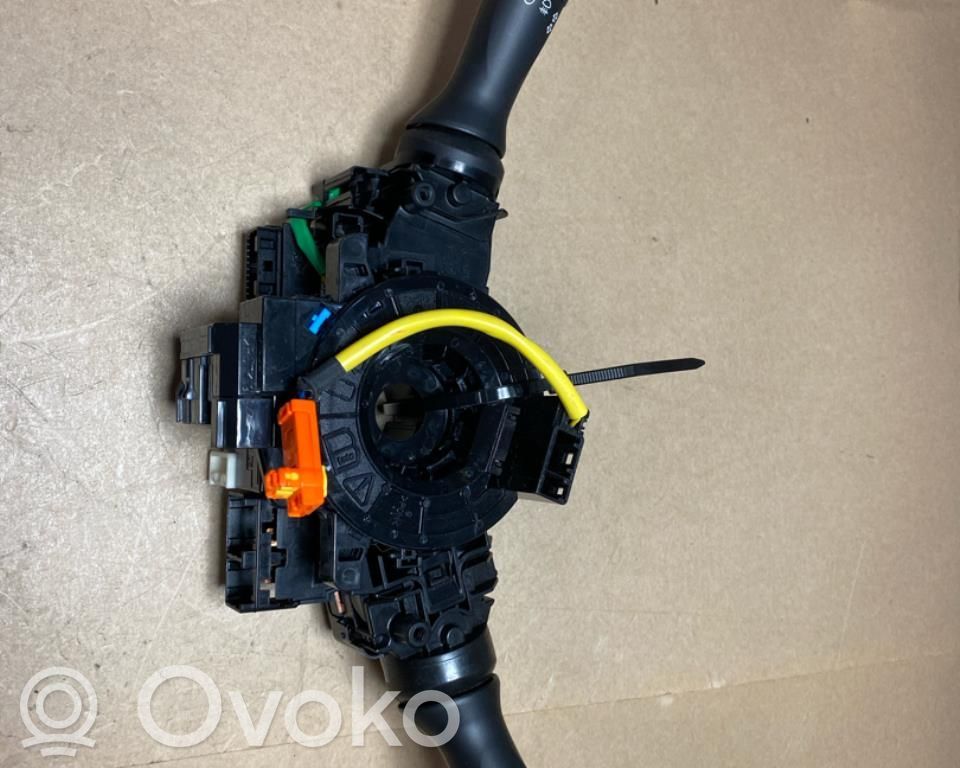 Toyota Aygo AB40 Interrupteur / bouton multifonctionnel 