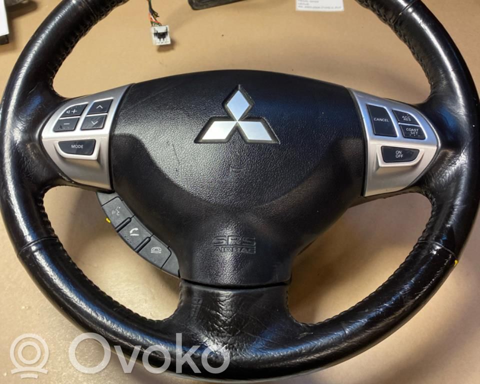 Mitsubishi Outlander Stūre 