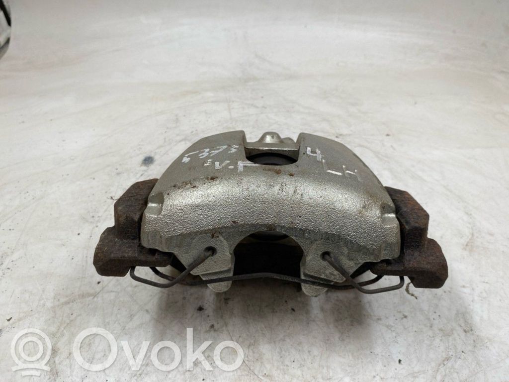 Ford Focus Zacisk hamulcowy przedni 